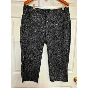 Dockers Blue Paisley Flat Front Capri Pants Cotton Women’s Size 14